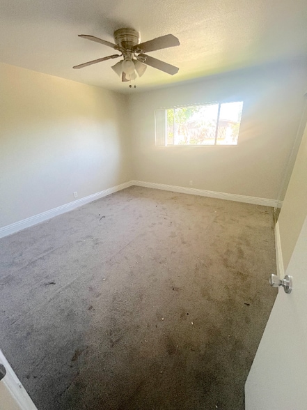 Building Photo - 587 Silverwood Ave