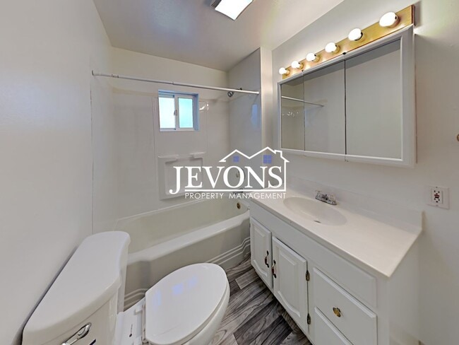 Building Photo - Pet-Friendly 3-Bedroom Home in Naches with Easy Access to Hwy 12