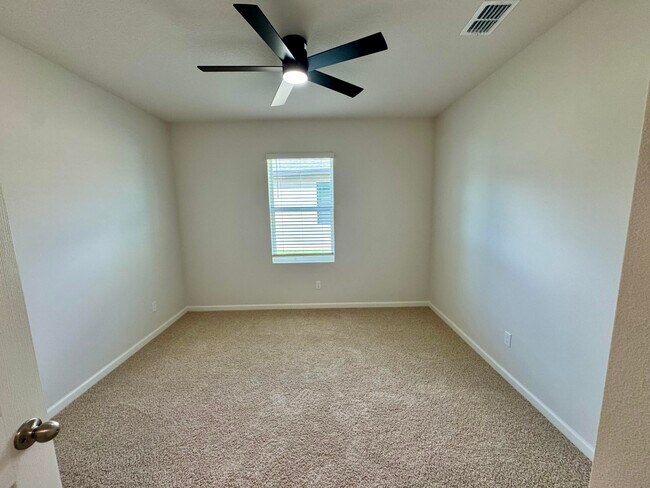 Building Photo - 9635 Seaspray Dr