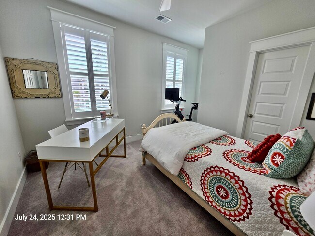 Building Photo - Like new 4 bedroom + loft - Stonoview - Jo...