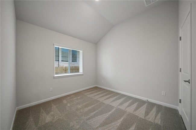Building Photo - 136 Osceola Dr