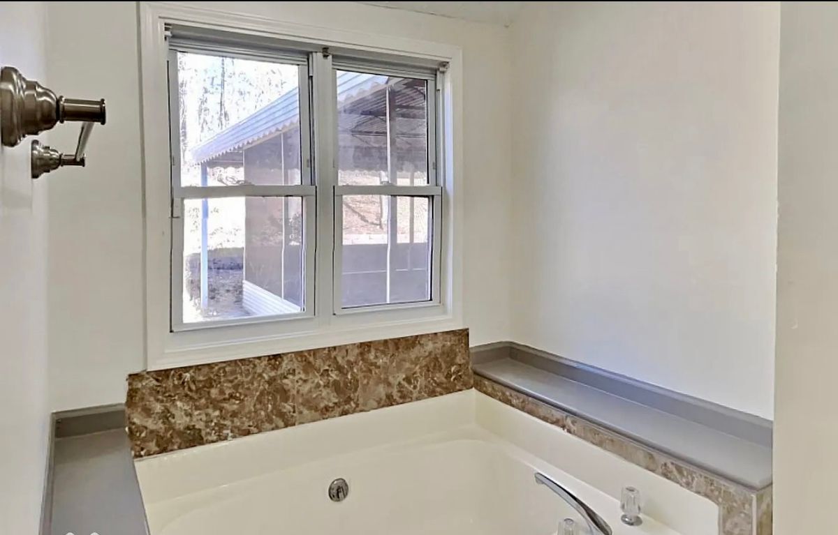 Building Photo - 3280 Nina Way