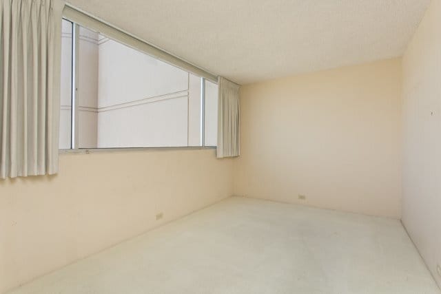 Building Photo - KAPIOLANI 2 Bedroom - Spacious and Bright ...