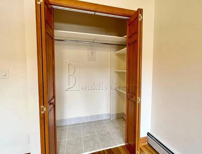 Building Photo - 3 bedroom in Flushing NY 11370