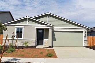 Building Photo - 712 Stephanie Dr