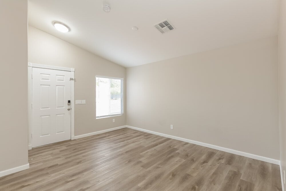 Building Photo - 11509 W Shaw Butte Dr