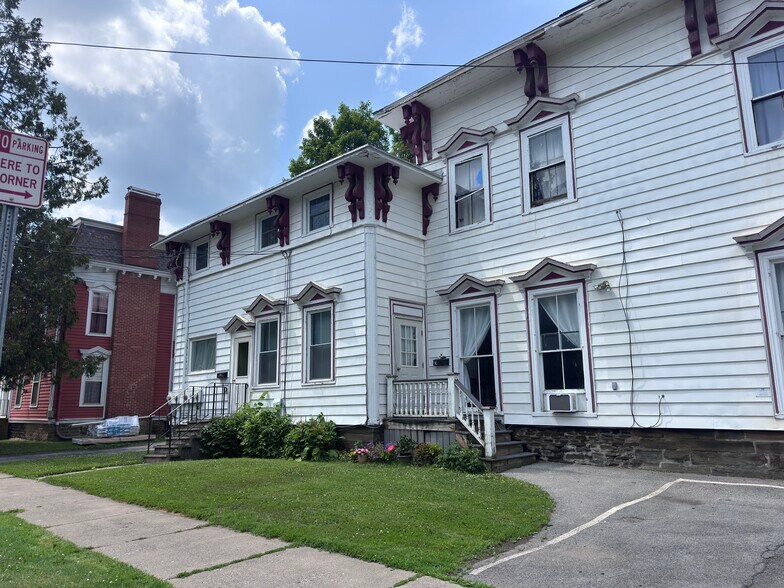 Exterior - 38 Broad St