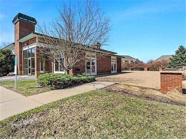 Building Photo - 1070 Grandview Ct NE