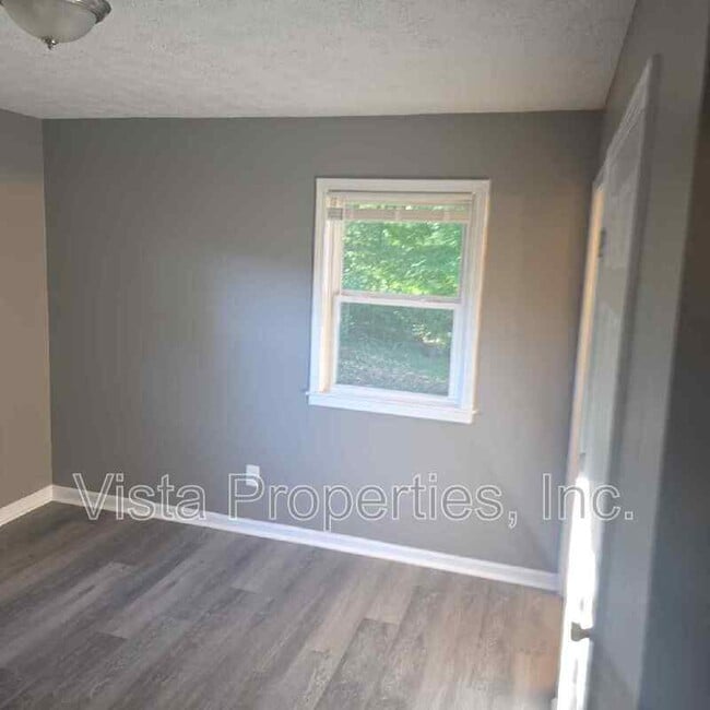 Building Photo - 1622 Haskin Ave