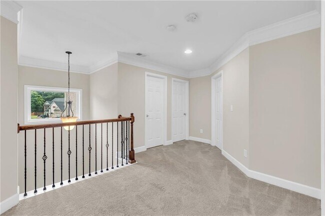 Building Photo - 3295 Carrick Rd