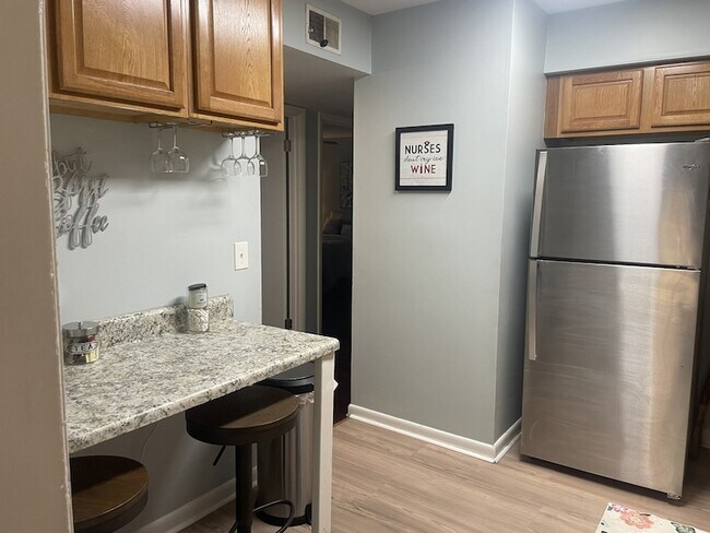 Building Photo - 555 N Dupont Ave