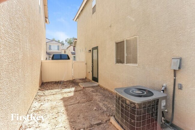 Building Photo - 5260 Paradise Valley Ave