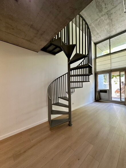 Building Photo - 855 Folsom St