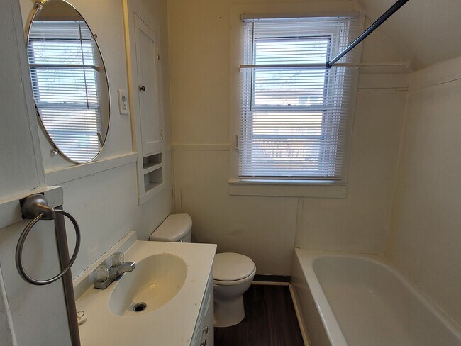 Building Photo - nre418