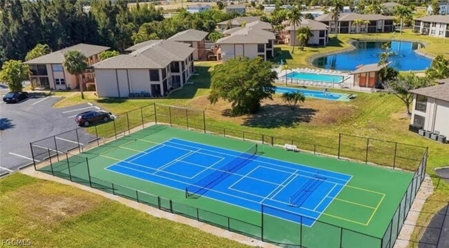 Building Photo - 16881 Davis Rd