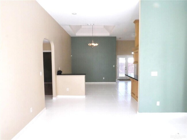 Building Photo - 33 27th