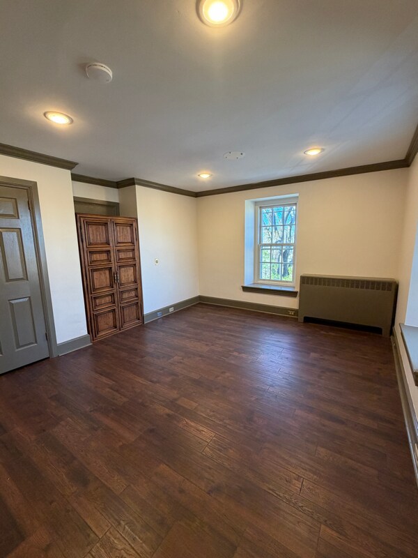 Building Photo - 28 W Main St