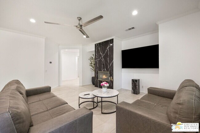 Building Photo - 78150 Calico Glen Dr