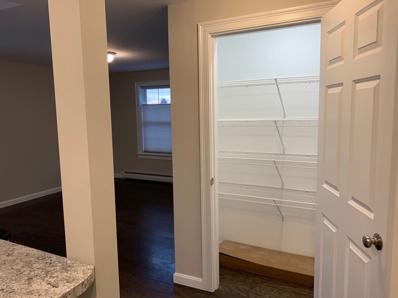 Building Photo - 9 Cascade Rd