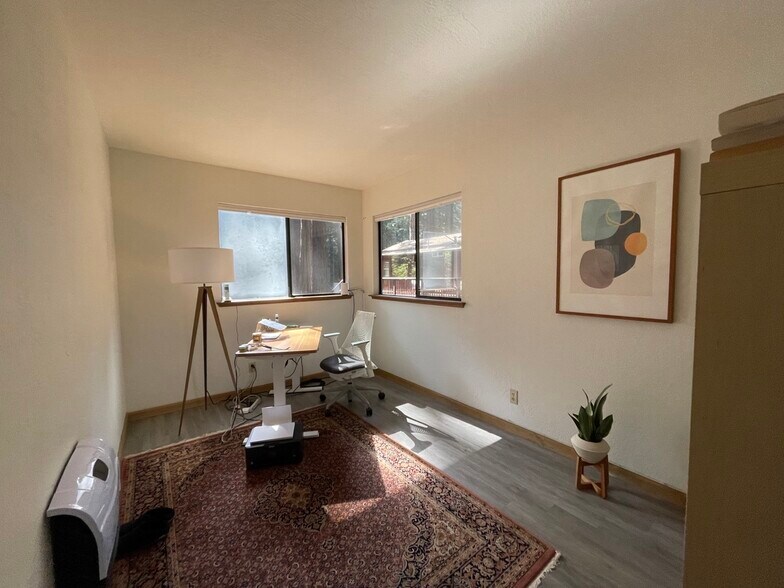 Bedroom #2/Office - 75 Fern Rd