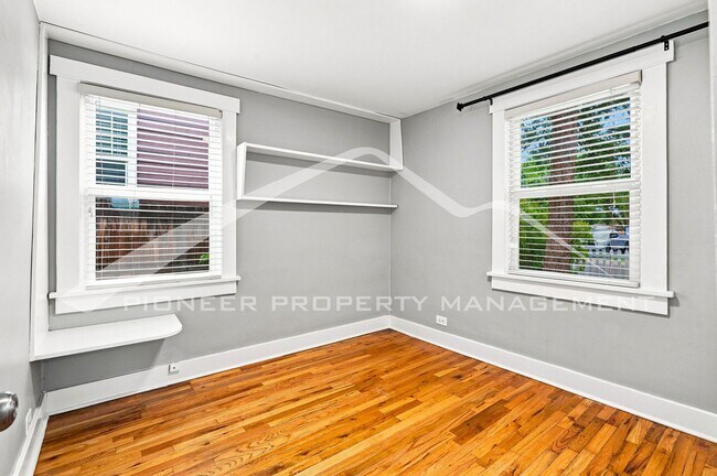 Building Photo - 3166 W Walsh Pl