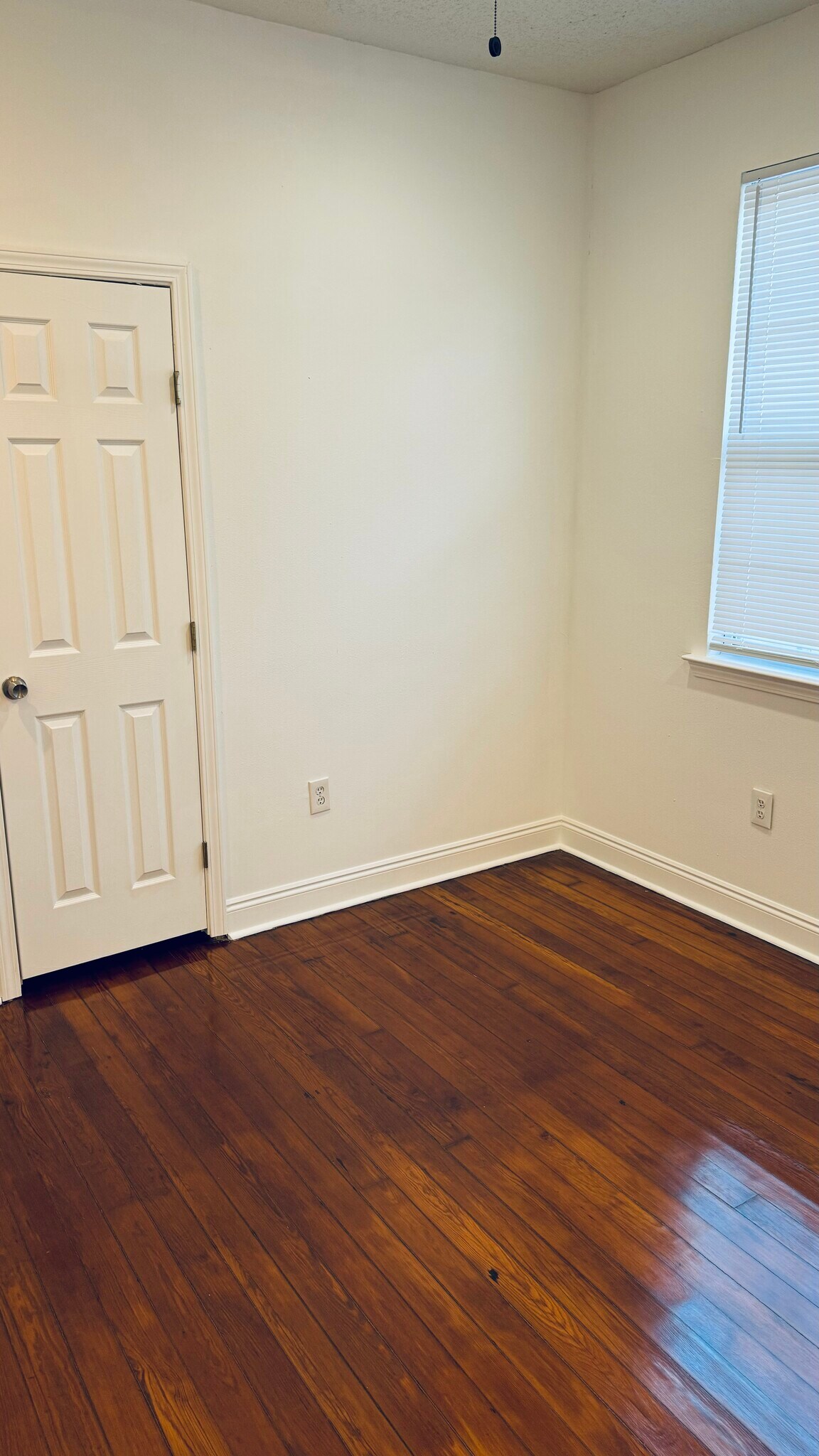 Bedroom - 4420 General Pershing St