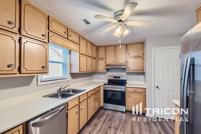 Building Photo - 280 Cornwallis Way
