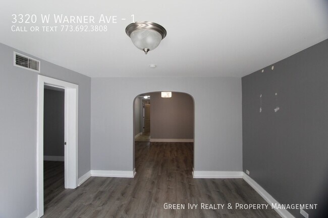 Building Photo - 3320 W Warner Ave