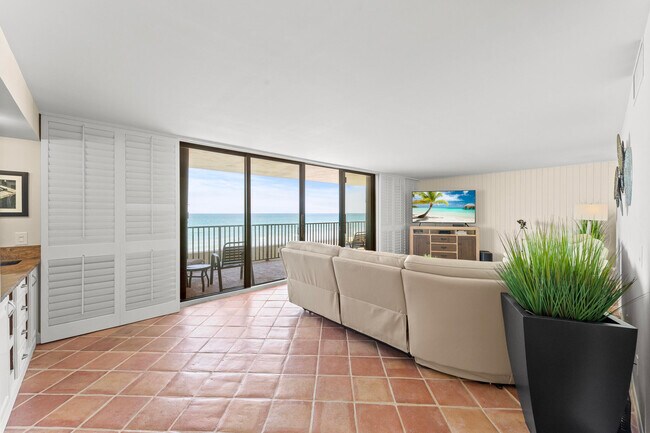 Building Photo - 3610 S Ocean Blvd