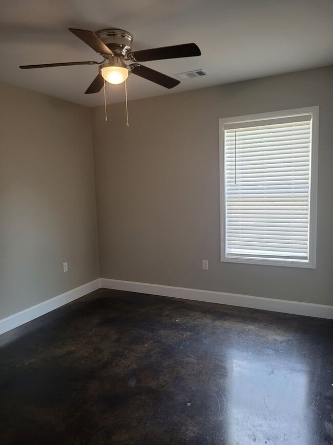 Building Photo - Brand New 3 Bedroom 2 Bathroom Home