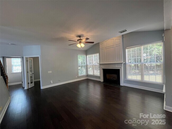 Building Photo - 8601 Fieldcroft Dr