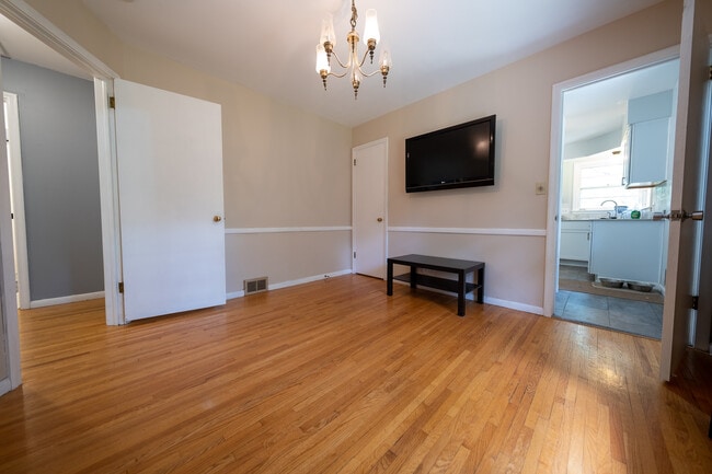 Building Photo - 8715 Boone Ct