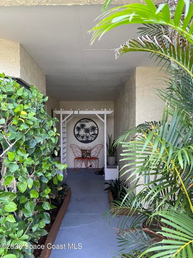 Building Photo - 190 Seawind Dr