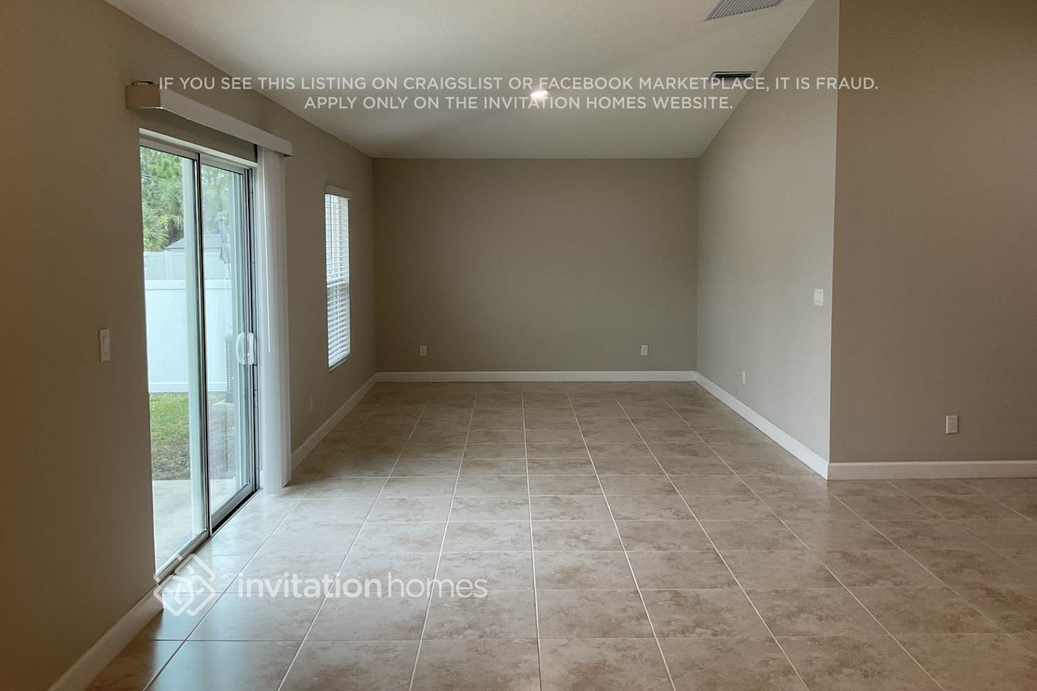 Building Photo - 519 Fort Pierce St SW