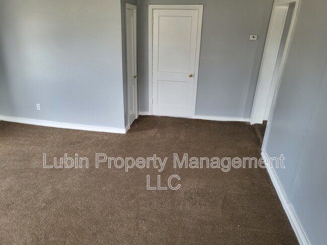 Building Photo - 1490 Dallas St