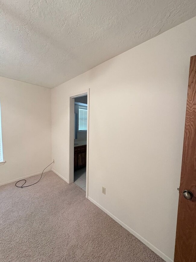 Building Photo - 22803 Trailwood Ln