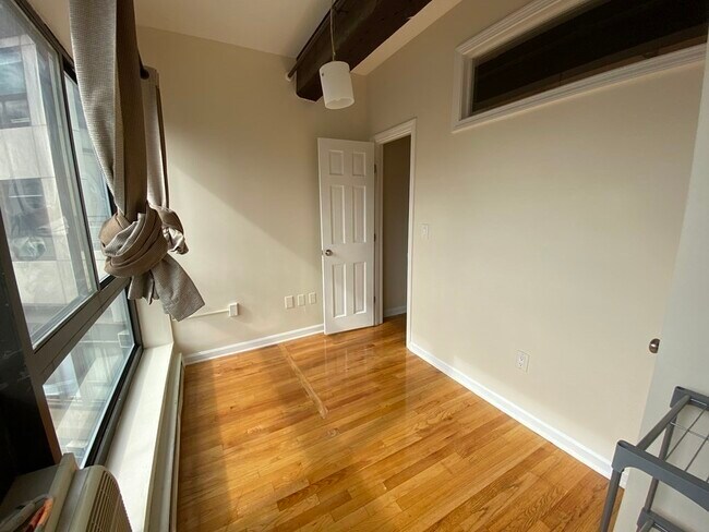 Building Photo - 12 Stoneholm St