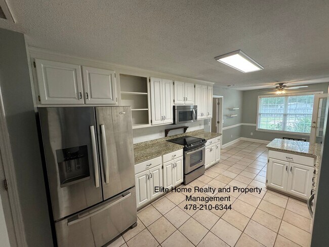 Building Photo - 111 Weatherstone Pl