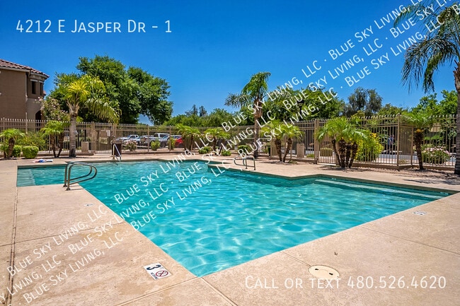 Building Photo - 4212 E Jasper Dr