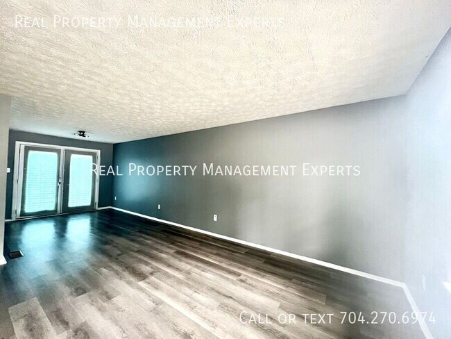 Building Photo - 5120 Speyside Ct