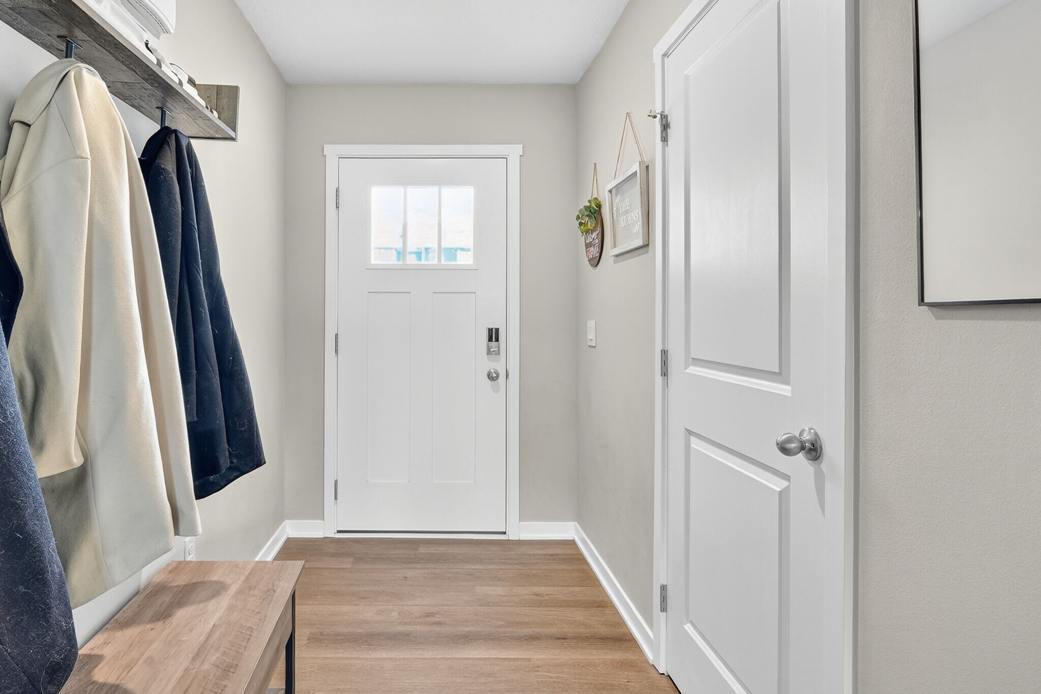 Building Photo - 2541 SE Hawkins Dr