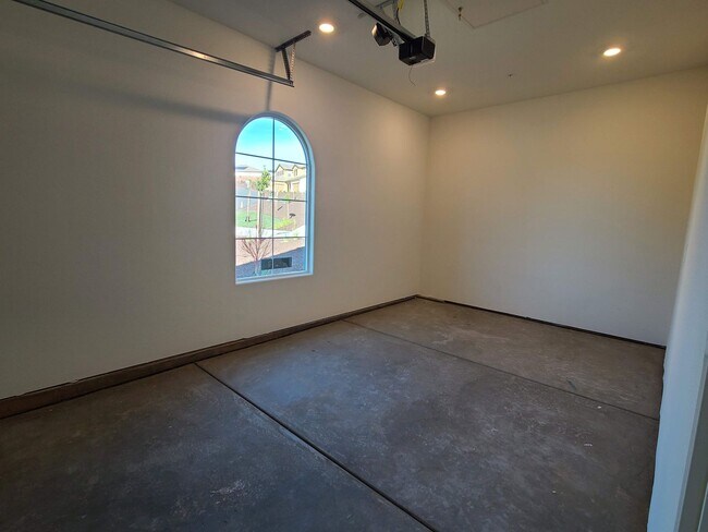 Building Photo - BEAUTIFUL BRAND NEW "NEXT-GEN" HOME W/ SOLAR & SIERRA VIEWS!!