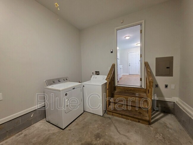 Building Photo - 1206 Granby St