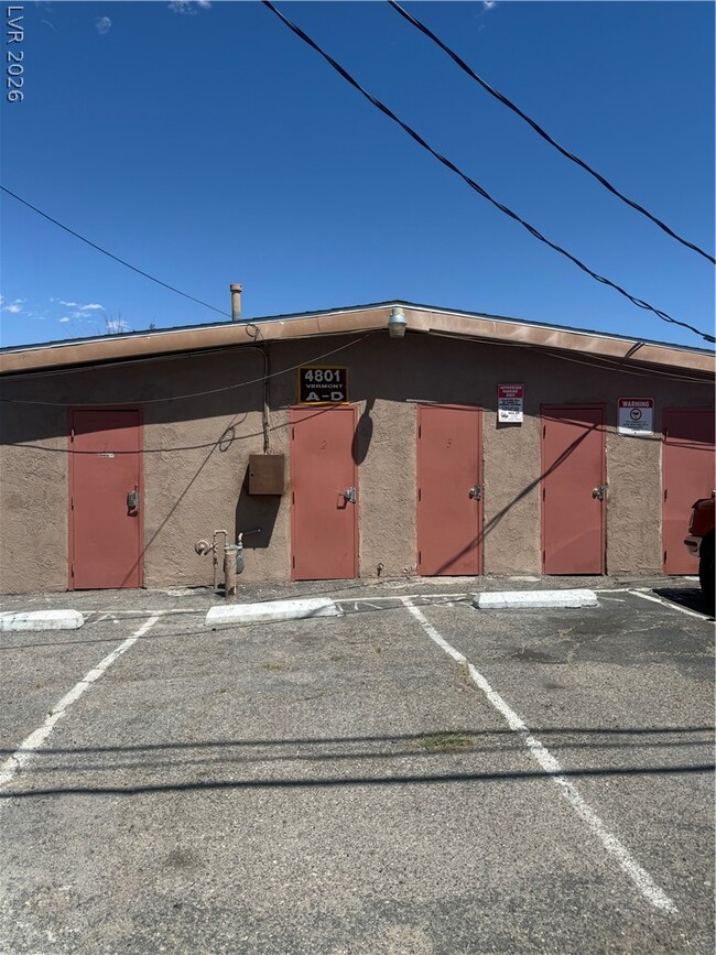 Building Photo - 521 N Decatur Blvd