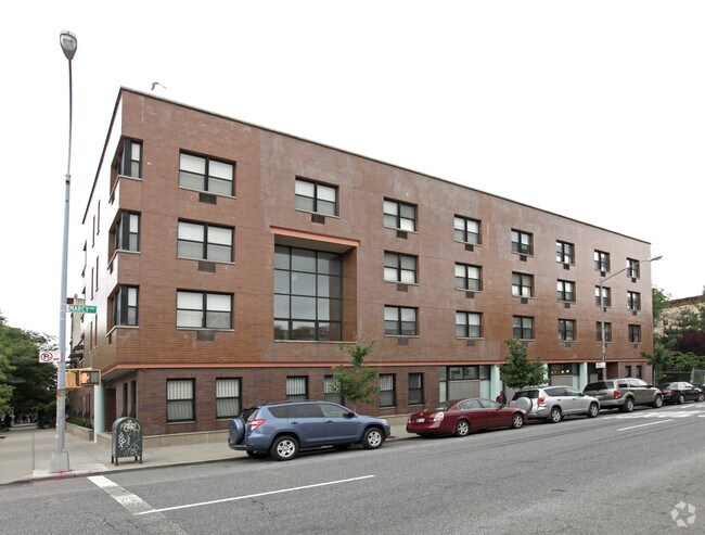 Building Photo - 620 Marcy Ave