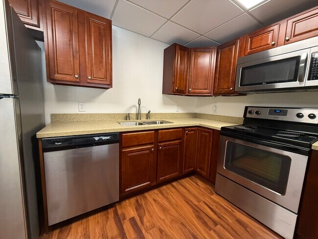 Building Photo - 507 Glendale Dr