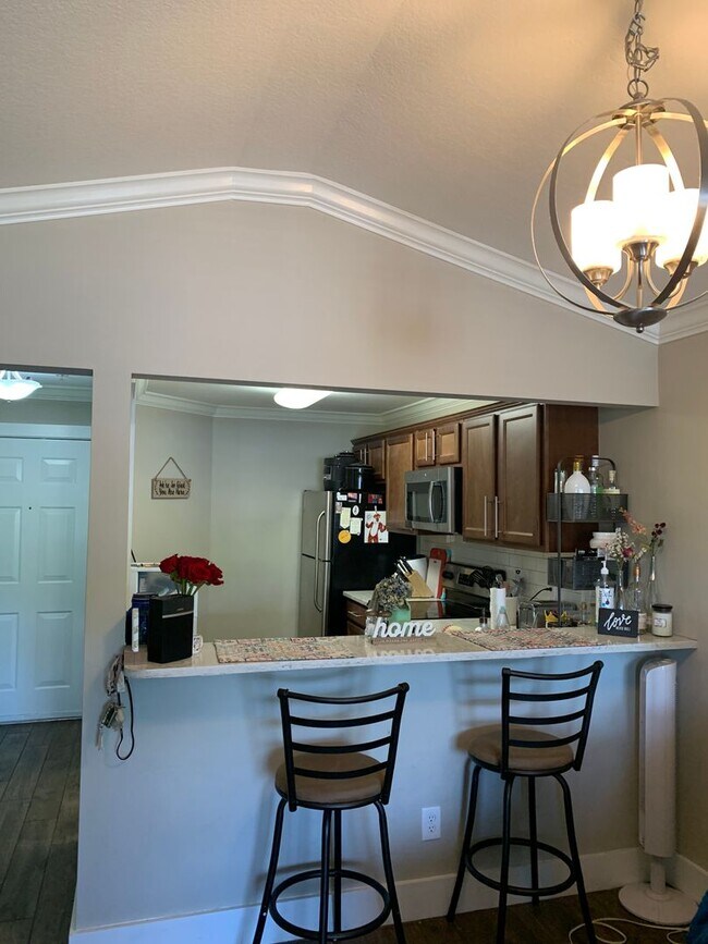 Building Photo - Tower Place #303