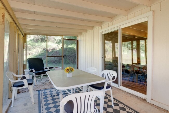 Building Photo - Charming 4 Bedroom Home on Beautiful 10-Acre Property!