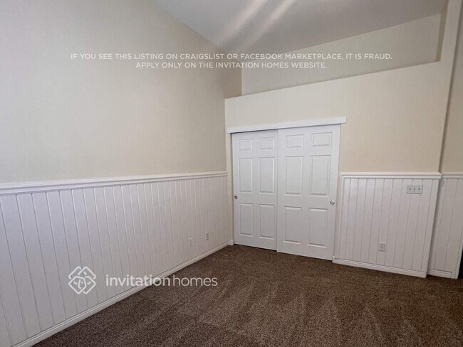 Building Photo - 280 Plaza Carmelina Ct