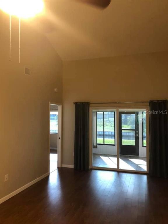 Building Photo - 2600 Lucerne Park Rd